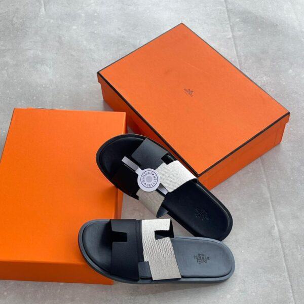 Hermes Izmir Pronior Sandal Black/W (40-46) - Image 2