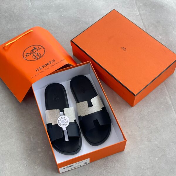 Hermes Izmir Pronior Sandal Black/W (40-46) - Image 3