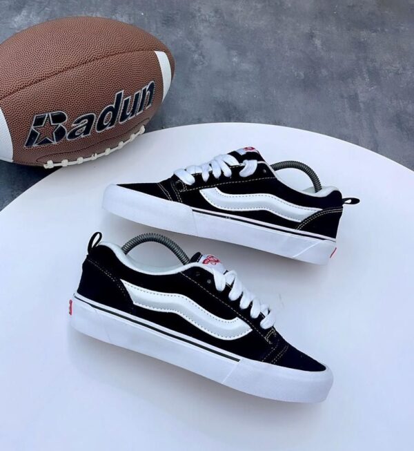 VANS KNU SKOOL BLACK/WHITE