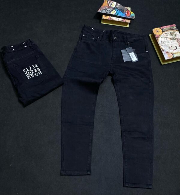 JEAN'S