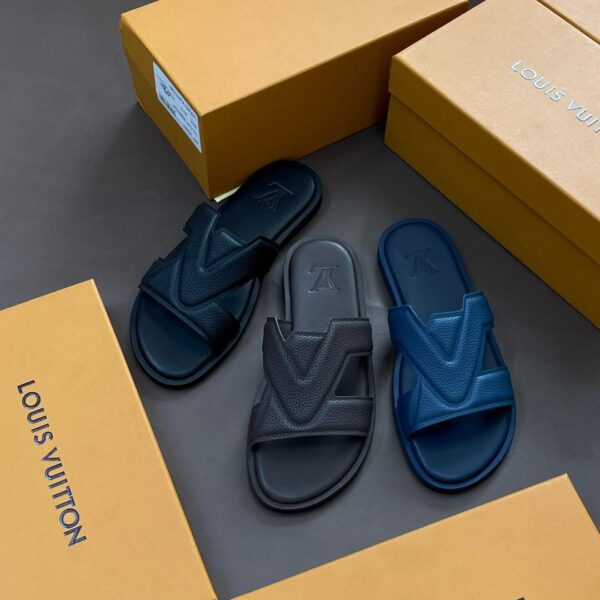 Louis Vuitton Oasis Mule - Image 2