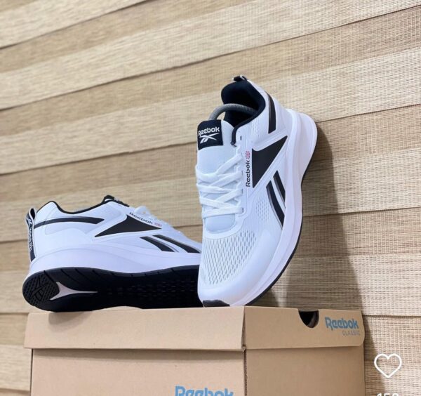 Reebok Sneakers