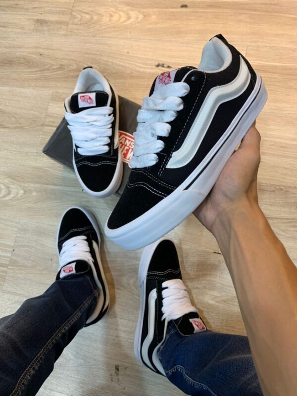 KNU SKOOL Suede Shoes