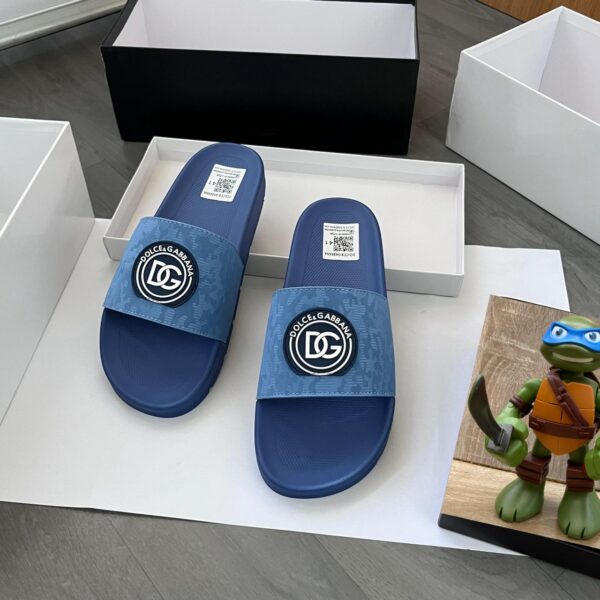 D&G Slide
