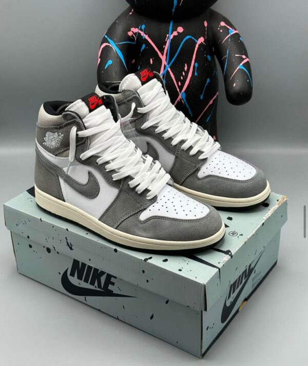 NIKE AIR JORDAN 1 SNEAKERS