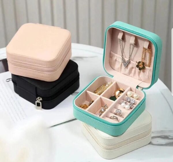 Jewelry organiser