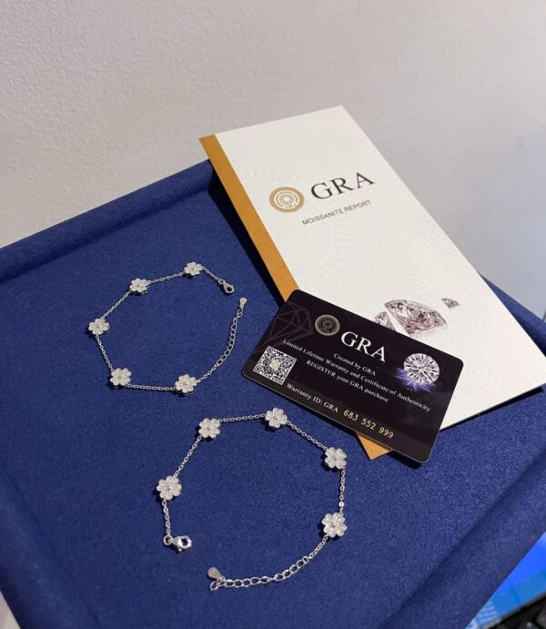 Van cleef moissanite hand chain
