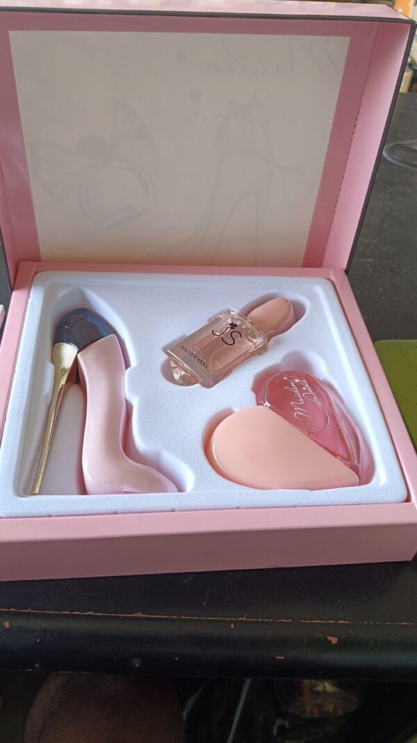 3 in 1  MAIDEN ANNA PERFUME
