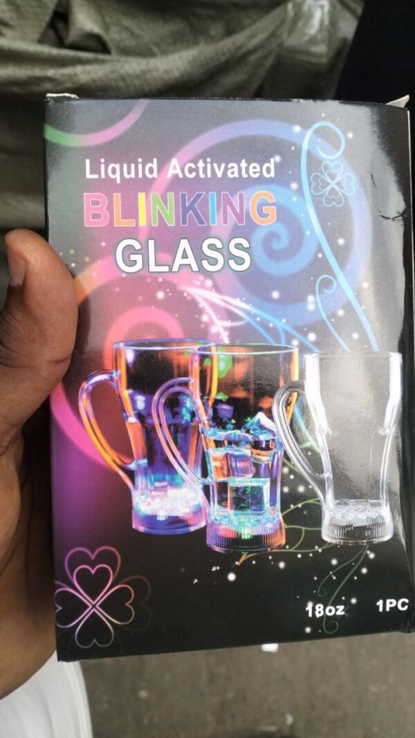 Liquid-activated blinking glass